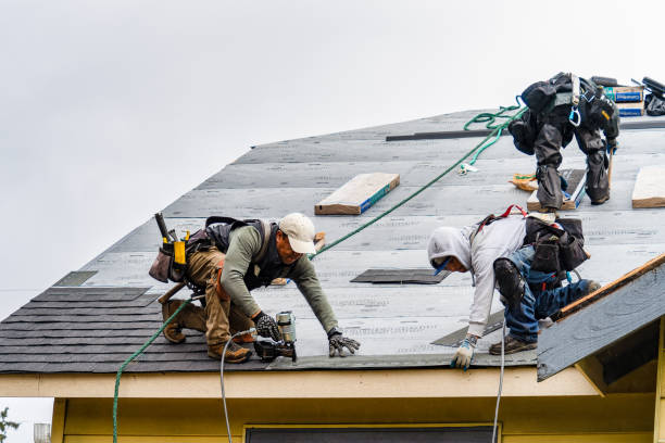 Professional Emergency Roof Repair technician working in Cutler, CA
